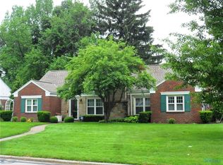 4350 Northmoor Rd, Ottawa Hills, OH 43615