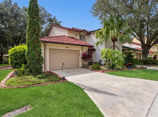 1130 Avenida De Las Casas, Lady Lake, FL 32159