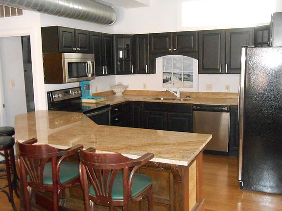 Unit 302 - kitchen area