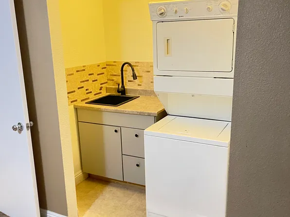 608 Watkins Dr #2, Las Vegas, NV 89107