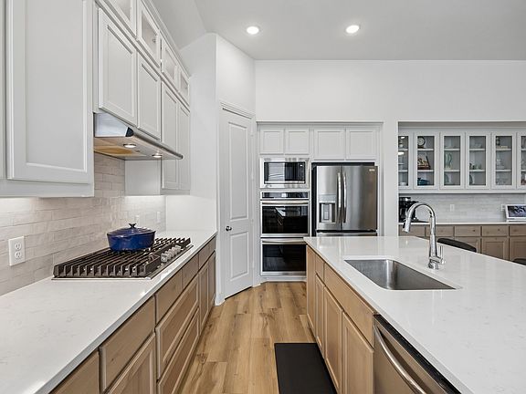 5th image of 1228 Emilia Rd