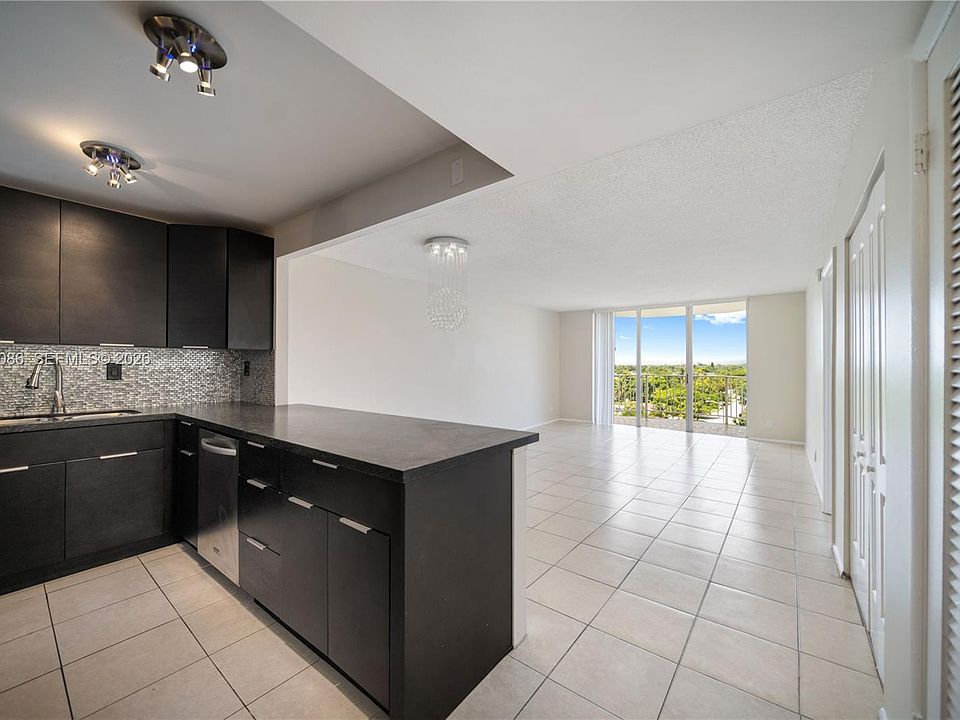 1st image of 16740 NE 9th Ave APT 609