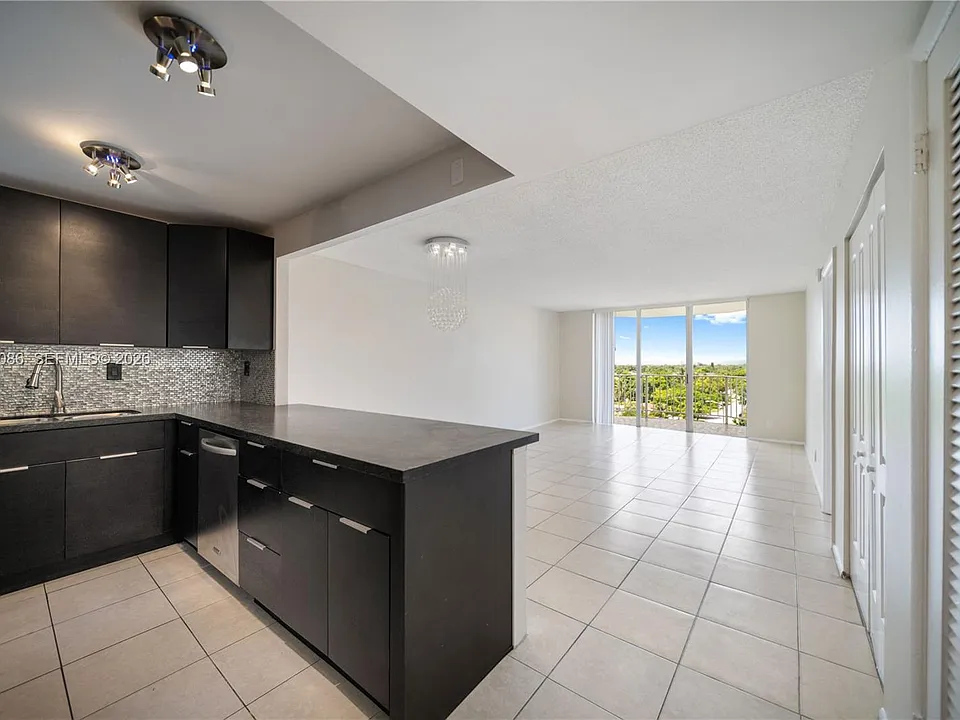 16740 NE 9th Ave #609