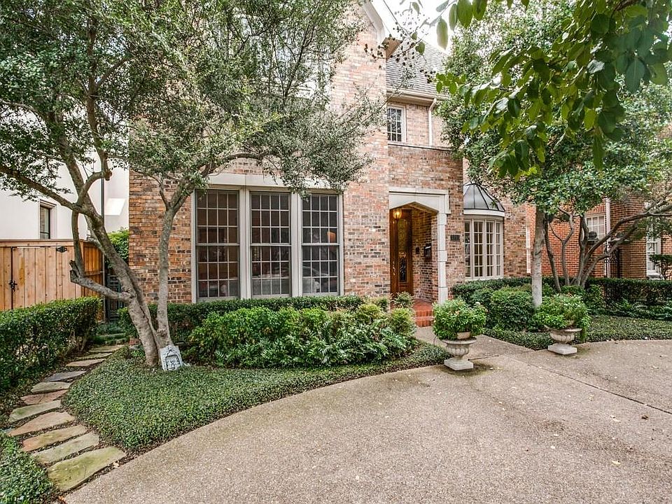 1st image of 3211 Saint Johns Dr