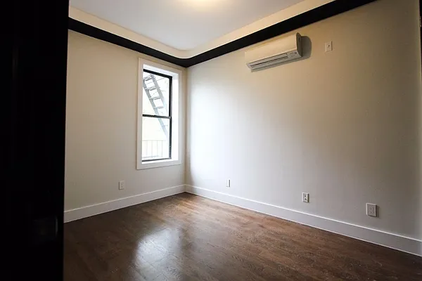 Rented by Voro, LLC | media 18