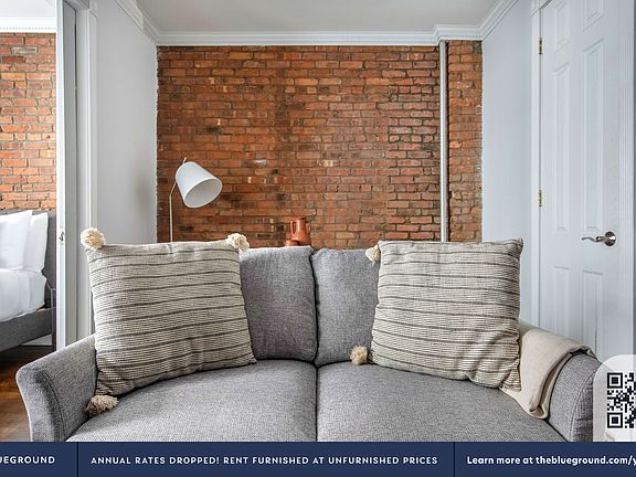 3rd image of 120 Christopher St #2