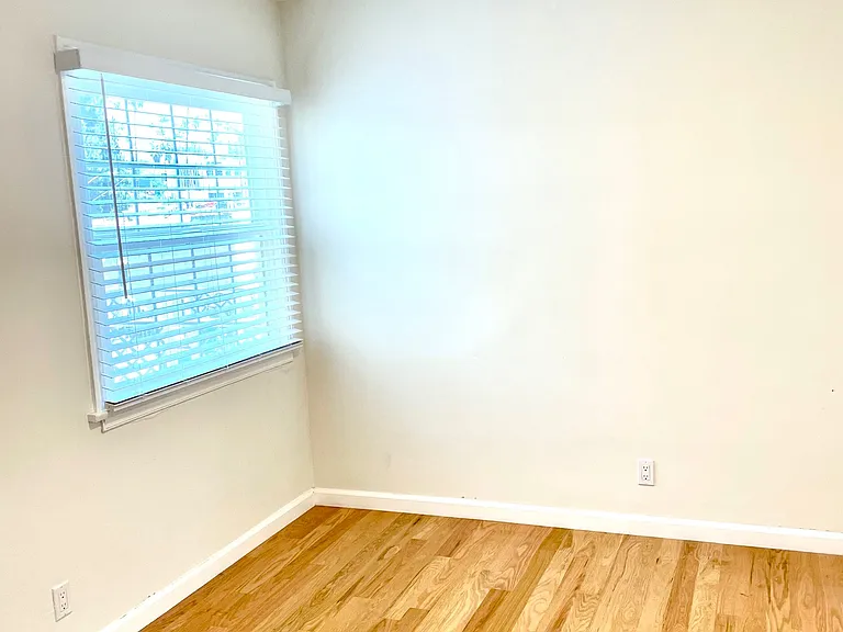 908 Parkman Ave #908 — Photo 19