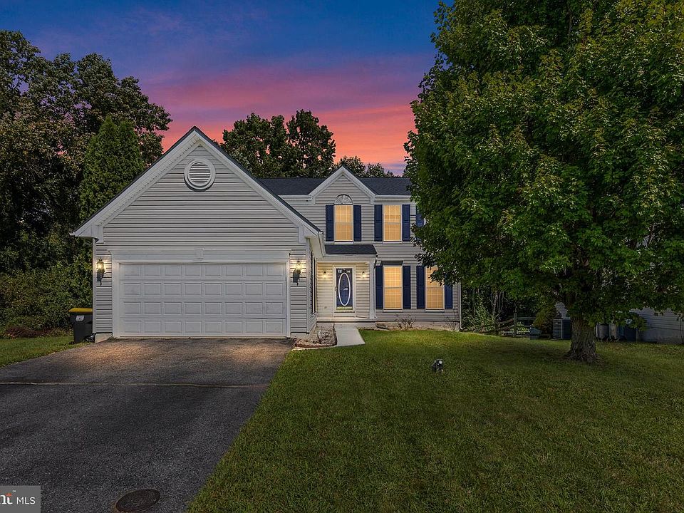1st image of 152 McCormick Blvd