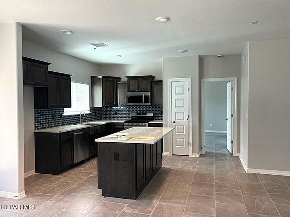 3rd image of 6028 Hidden Passage Ave