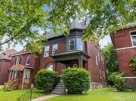 4820 Greer Ave