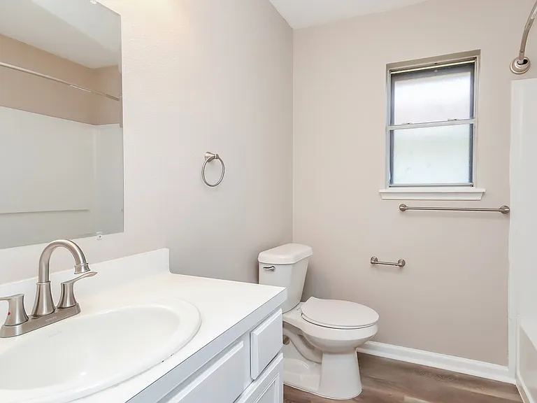 10815 Malden Dr — Photo 15