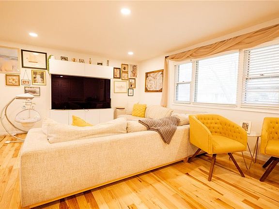4th image of 1101 Carol Dr