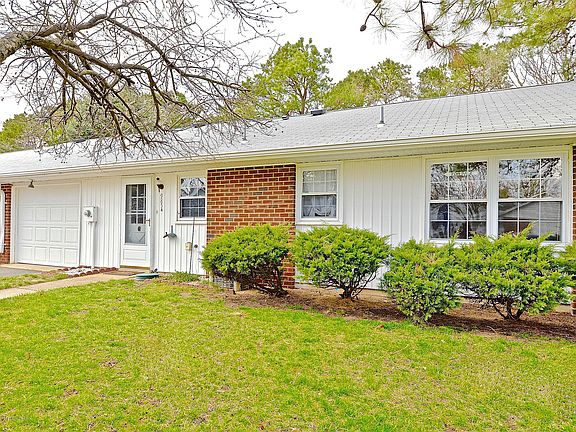4th image of 985A Aberdeen Dr #100A