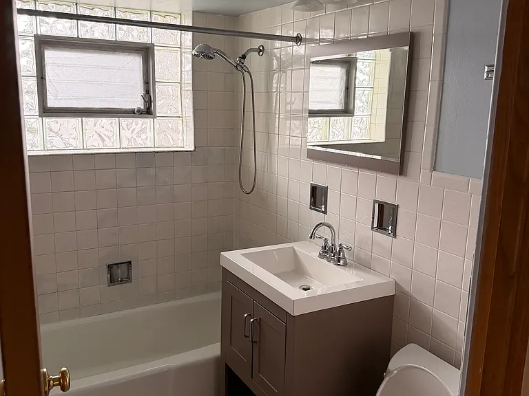 8913 Grant Ave #2B — Photo 5