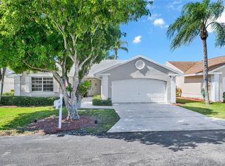 662 SE 27th Dr, Homestead, FL 33033