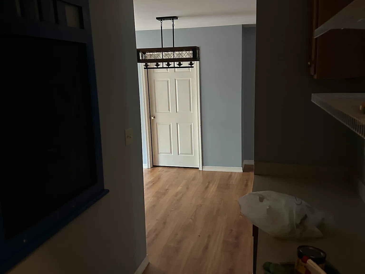 4 bed, 2200 sqft, $3,000 — Photo 2