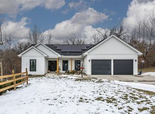 25806 Nellies Rdg, Dow, IL 62022