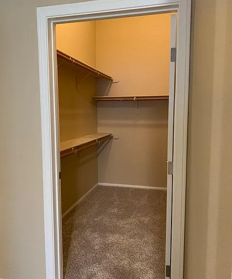 Master Bedroom Walk-in Closet Exterior View