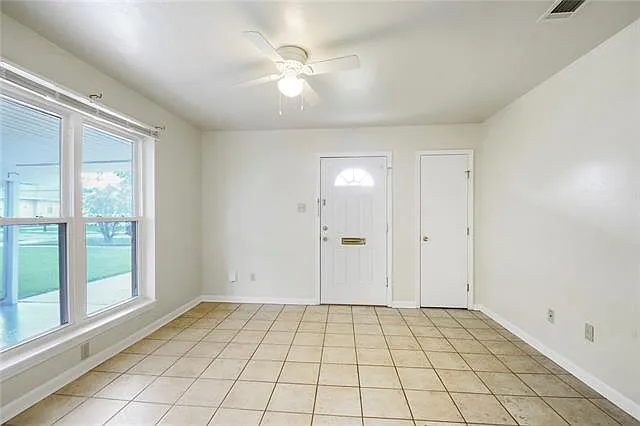 2 bed, 1.0 bath, 850 sqft, $1,350 — Photo 4