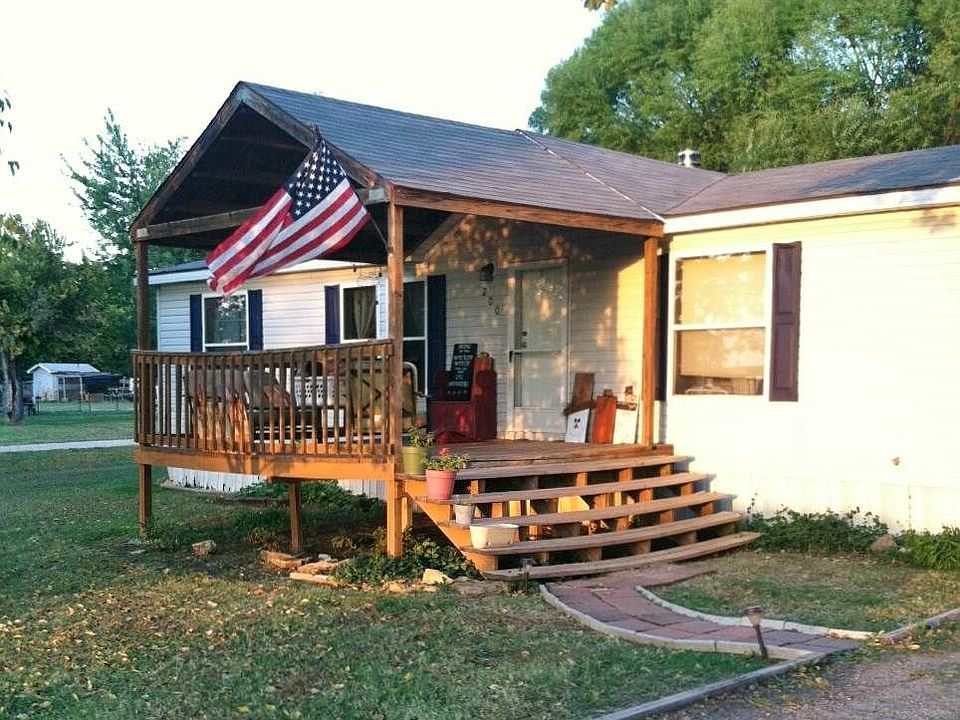 1st image of 200 S Cheyenne St