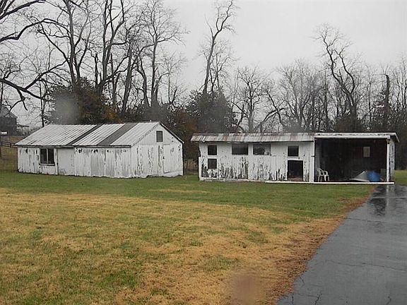 5th image of 677 Wornall Ln