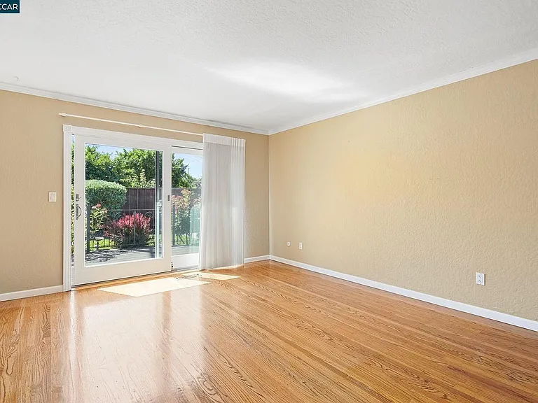 3340 McKean Dr — Photo 13
