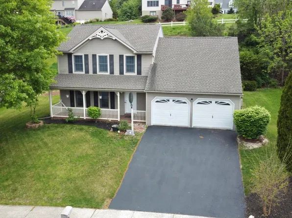 69 English Dr, Palmyra, PA 17078