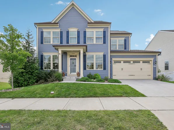 1030 Saxton Dr, Frederick, MD 21702