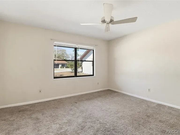 3 Fairwoods Ct — Photo 9