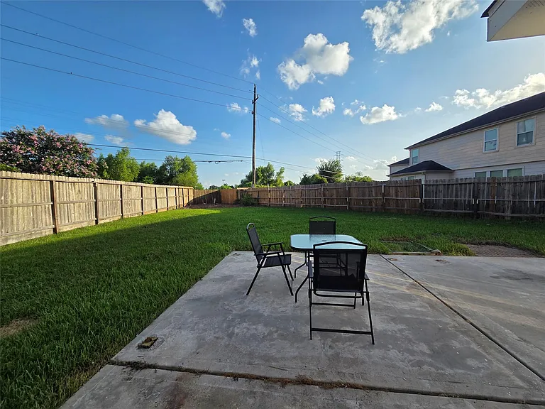 9526 Heflin Colony Dr — Photo 42