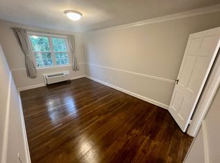 7 E Glebe Rd APT C, Alexandria, VA 22305