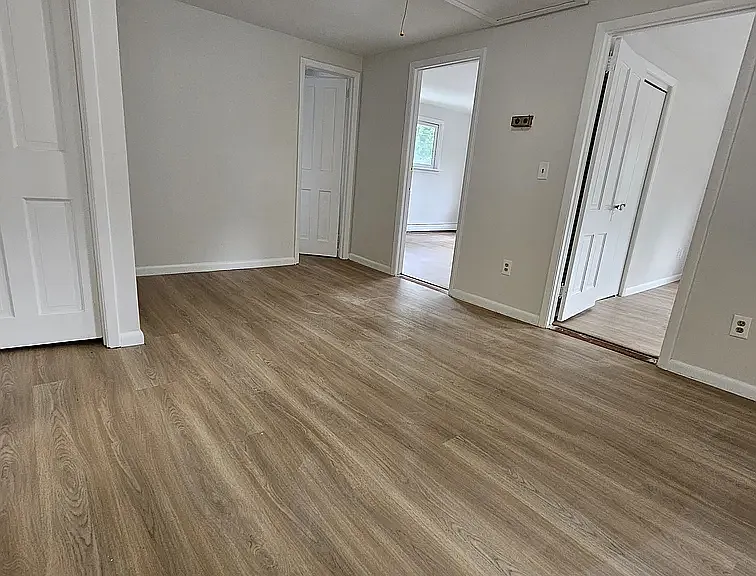 616 Lakes Rd — Photo 9