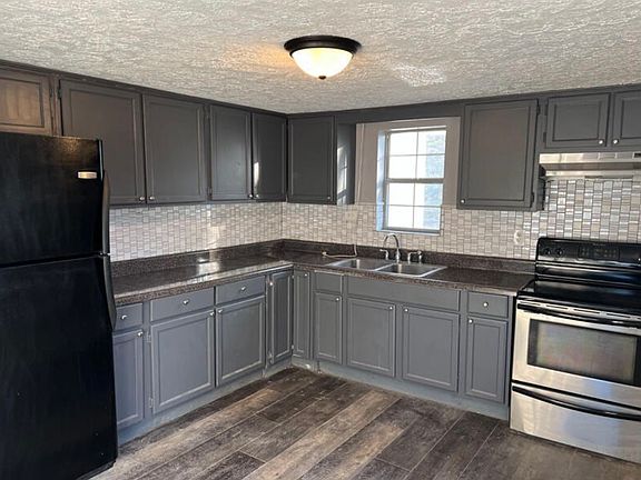 4th image of 326 Inman St