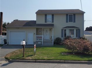 49 Belgium St, Cranston, RI 02920