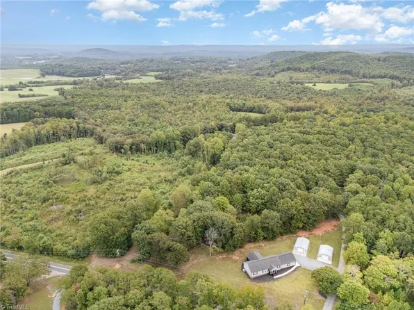 2974 Cid Rd, Lexington, NC 27292