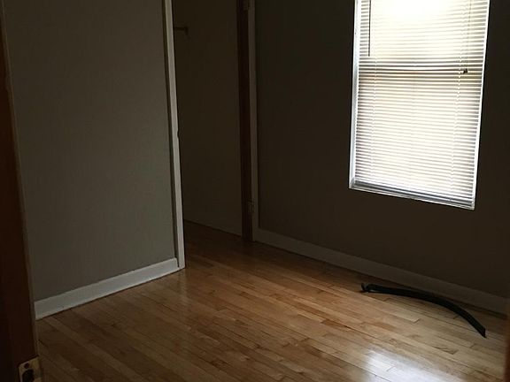 3rd image of 1008 N Lawndale Ave APT 2