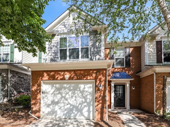 2001 Hailston Dr