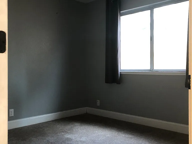7677 Auburn Ridge Ct — Photo 15
