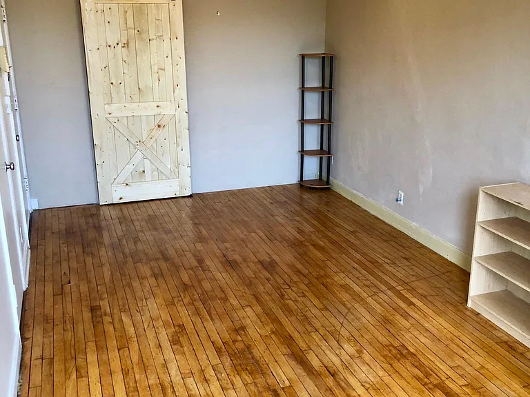 636 State St #301 — Photo 2