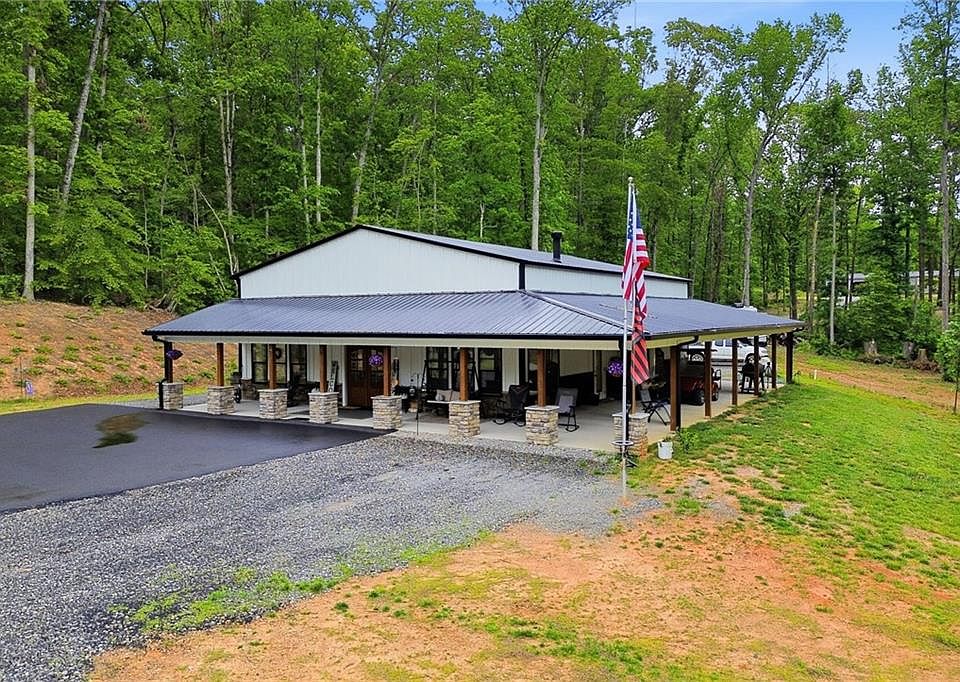 1st image of 580 Eagles Perch Rd