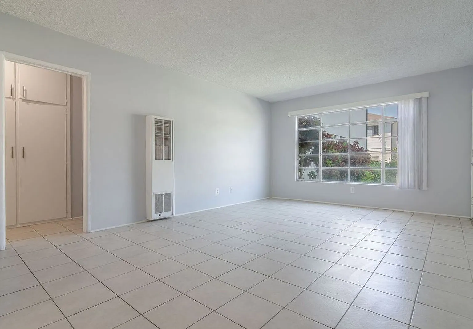 1 bed, 1.0 bath, 675 sqft, $1,569 — Photo 4