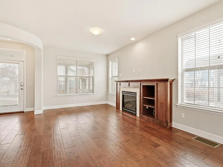 3230 Spruce St — Photo 5