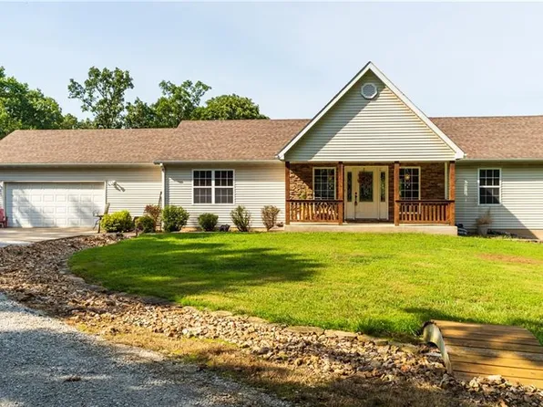 29432 Bobcat Dr, Warsaw, MO 65355