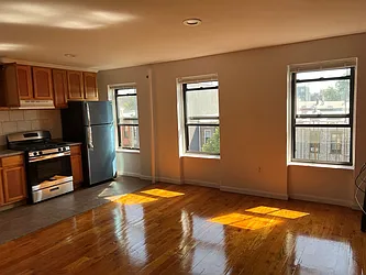 630 Willoughby Avenue, #5