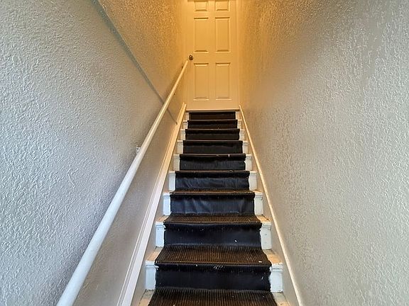 5th image of 107 W Wilkins St #B