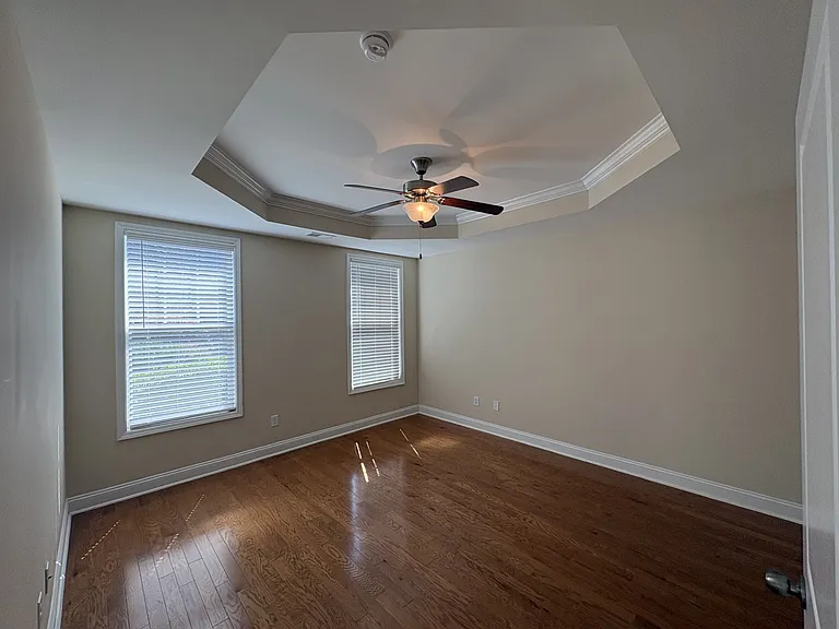 3635 Bagley Dr — Photo 15