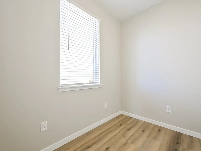 17946 E 94th Ave — Photo 14