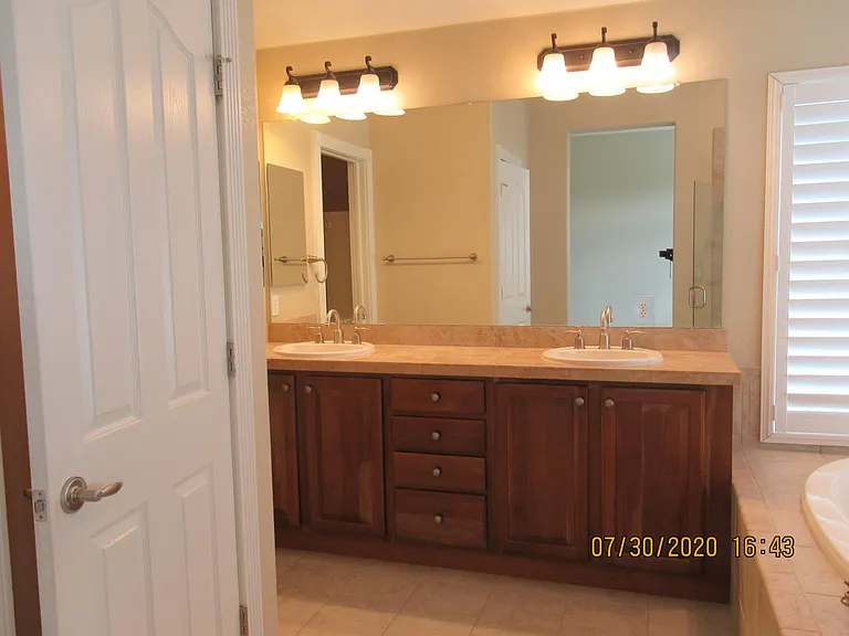 26834 E Mineral Dr — Photo 63