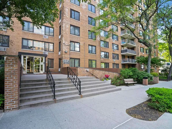 185 Hall St APT 1411, Brooklyn, NY 11205