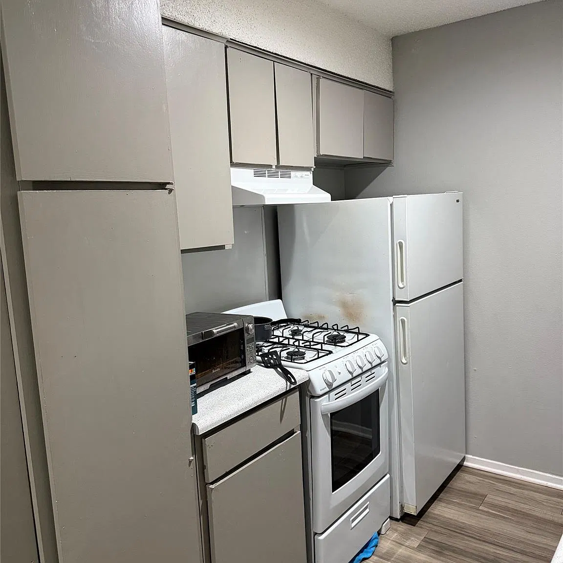 3 bed, 2.0 bath, 1200 sqft, $1,600 — Photo 3